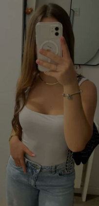 <em>Antonia R.</em>